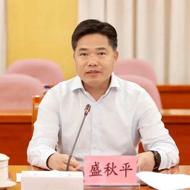 長(zhǎng)三角議事廳200｜崔琪涌 何金廖 張?jiān)矗簭倪M(jìn)博會(huì)到“絲路電商”