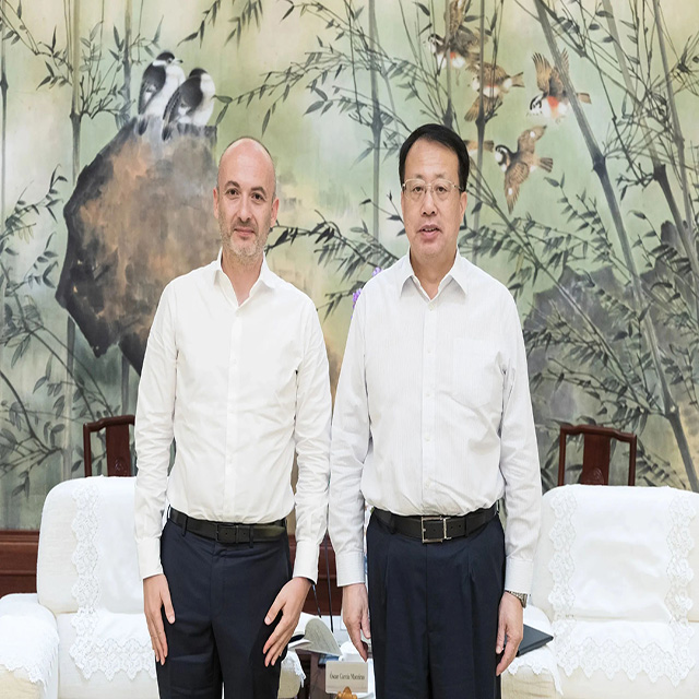 上海市市長(zhǎng)